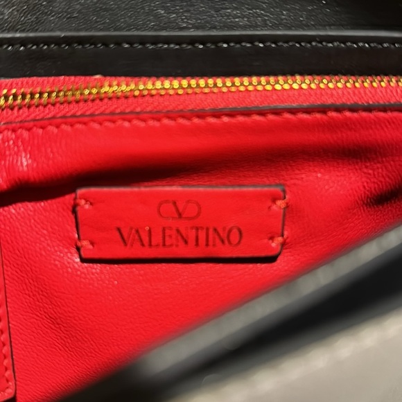 NWT Valentino Leather Shoulder Bag with Red Detail and Gold Hardware - Picture 9 of 12